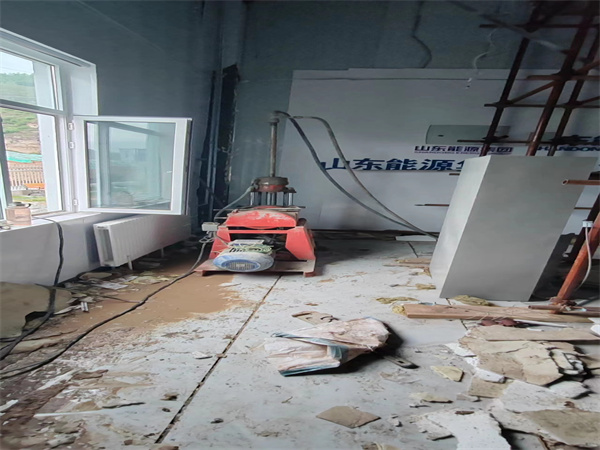 驿城地基基础下沉墙体裂缝加固注浆顶升施工